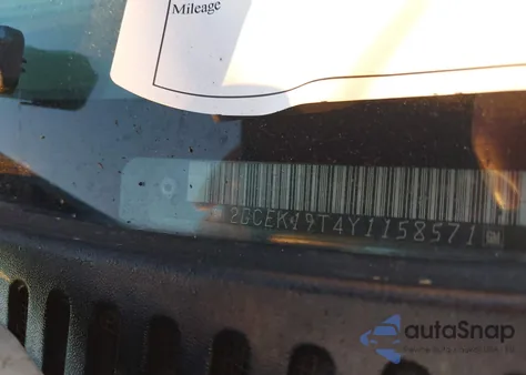 2000 Chevrolet Silverado 1500 Ls из США, поврежденный, VIN 2GCEK19T4Y1158571